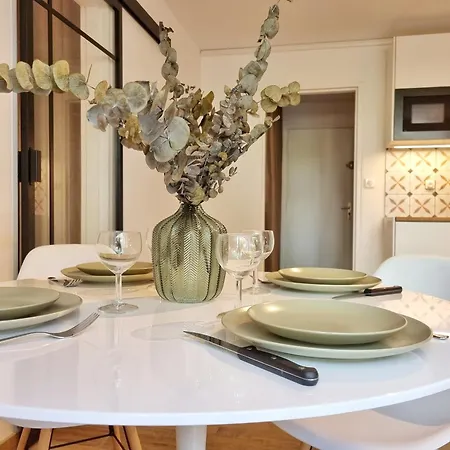 Ecrin De Verdure - Design & Confort T2 38m2, Wifi, Piscine & A 200m Διαμέρισμα Λα Γκραντ-Μοτ