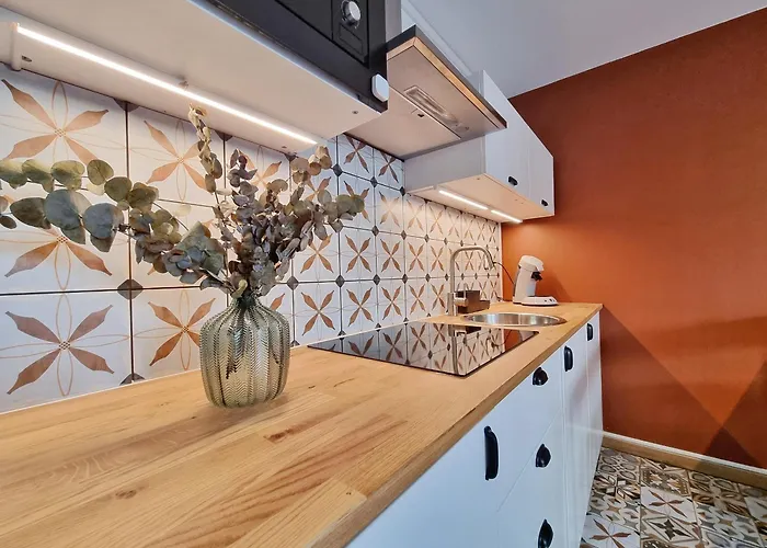 Ecrin De Verdure - Design & Confort T2 38m2, Wifi, Piscine & A 200m * La Grande-Motte